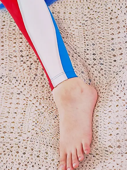 Feet i need to suck on