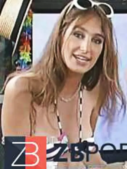 Pauline lefevre bare