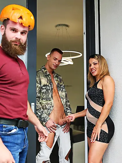 Pumpkin Cuckold Shares Bored Wife by Cuckoldest