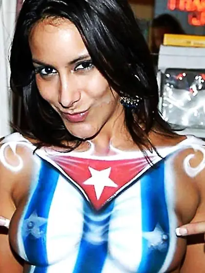 Dame Painted as Cuban Flag Walks Public Beach then Super-Steamy