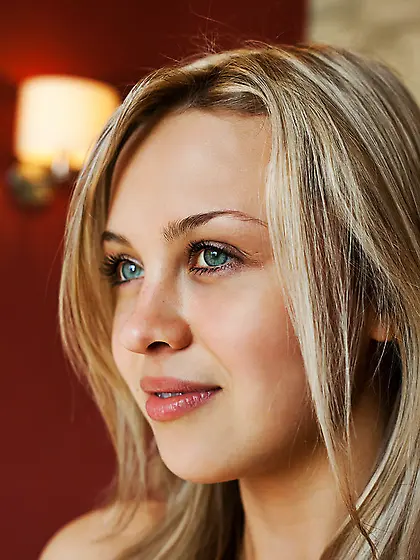 Succulent pretty blonde eats