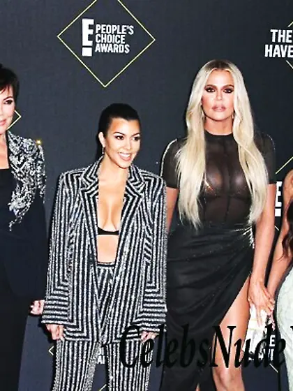 Khloé Kardashian Cleavage