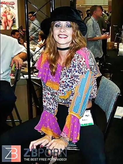 Chloe Nicole-real life