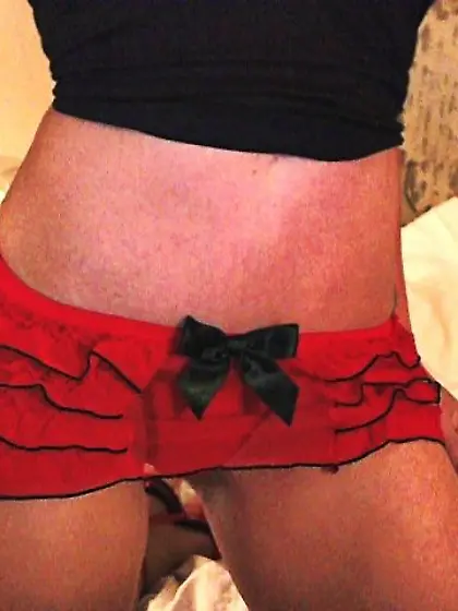 Xo Gisele holds dildo between big tits and shows the enticing na