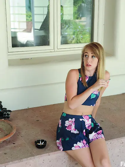 Deep penetration of that tight teen psusy balls deep by stepbro