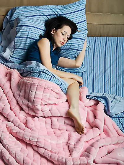 Cute teen chick Mina Meow is pleasing her young tight and smooth