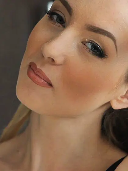 Bisexual grey eyes girl