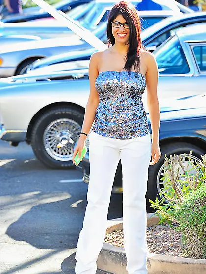 Playful Asian Kalila FTV releasing big boobs and shaking them fo