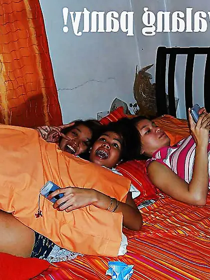 Boso Upskirt Kita Silip Thong Pinay from the Web