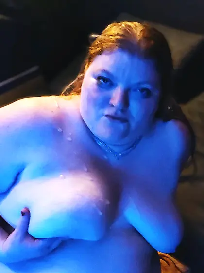 BBW Wife Miss Lizz naughty at the Spa