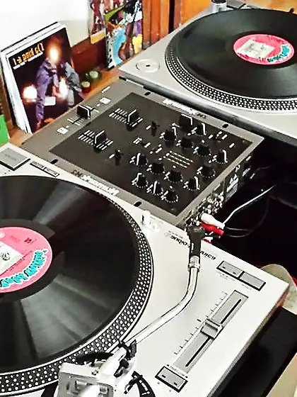 MY DARK-HUED BEEF WHISTLE