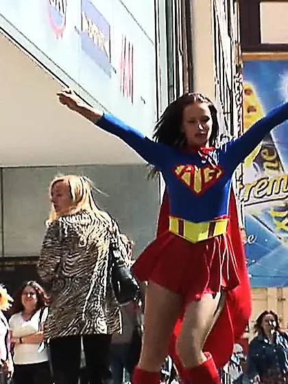 Sexy bodied super girl Susana Spears shows her private parts at