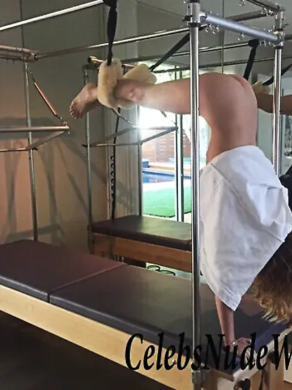 Jenny Mollen Nude Pic