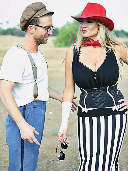 Hot and busty dancing troop Kelly Madison,  Anikka Albrite and Ja