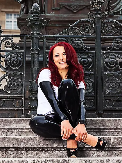 Gorgeous hottie teases smoking