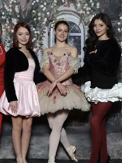 Sexy redhead teen and sister