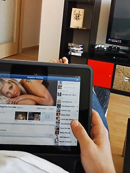 Brunette chick spitting jizz