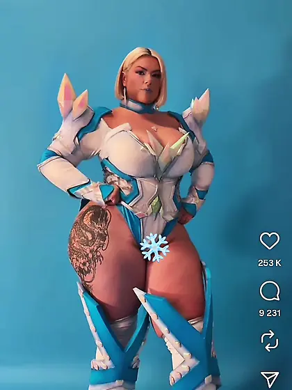 Cum all over that slut, she made me so hard, tribut