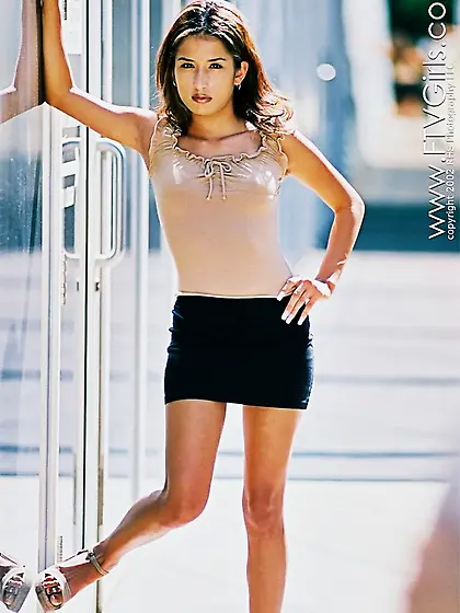 19 yo Ramona Luv picture of photoshoot