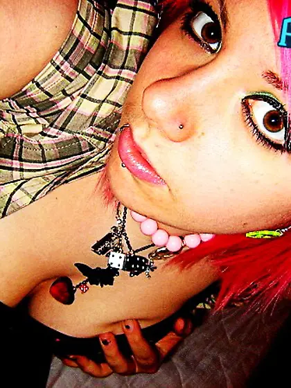 Titted girlfriend teen sucks