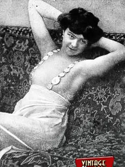 Daring vintage girls wear