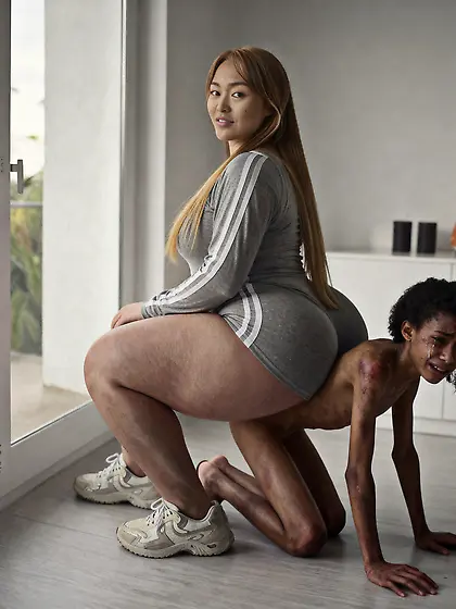Ultra thicc asian sits on nigger