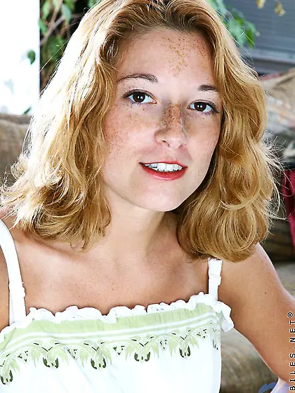 Tender girl Lara Nubiles with pink hole takes off her white clot