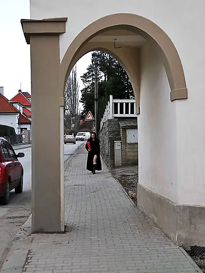 Stupid chick surprised hard