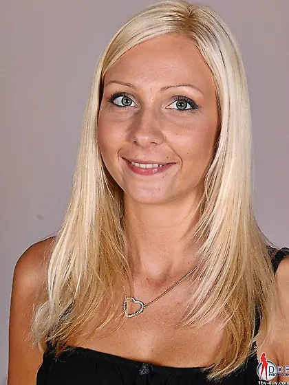 Naughty Jordan Sparx satisfies her passion for pleasures by care