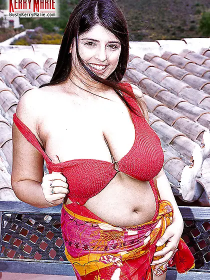 British fat milf masturbation