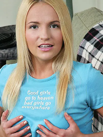 Blonde teen Brittany Spring turns the cam on and masturbates the