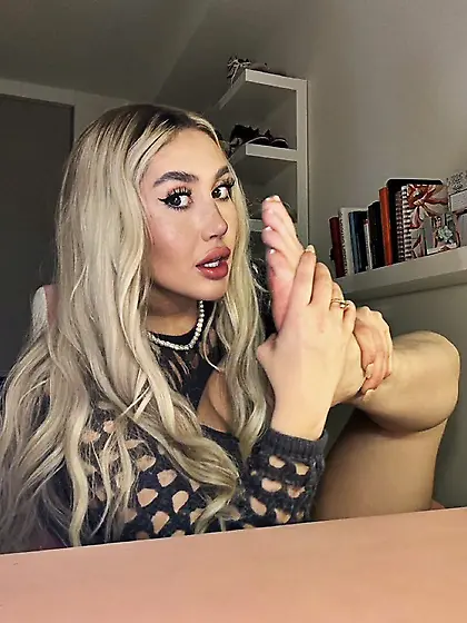 Evil Sadistic Findom Brat Breaks Betas Full Time