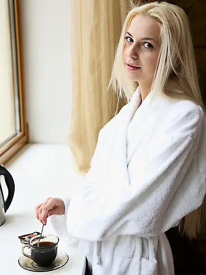 Scandanavian shower slut washes