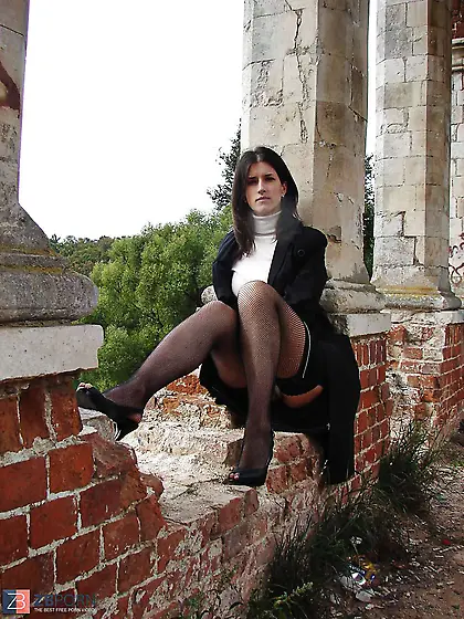 Mingled Upskirts