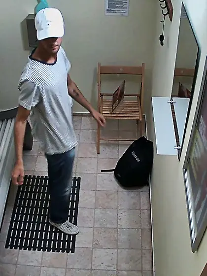 Skinny strong twink jerking