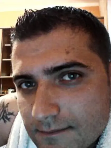 27 yo brunette Sexyhotboy86.