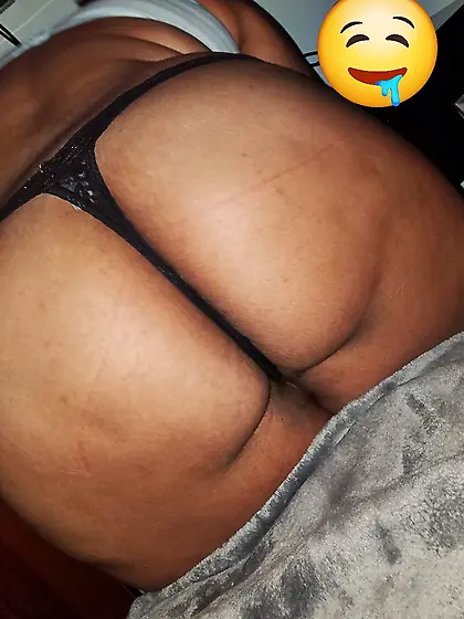 Redbone teen with a fat ass