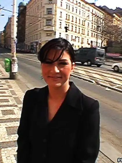 16 pics of a meeting turning into a meating!