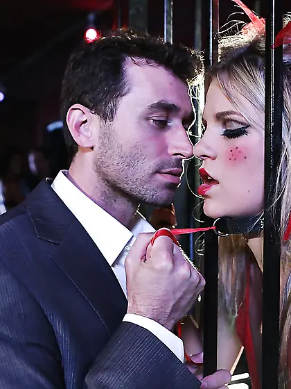 Big tit brunette threesome