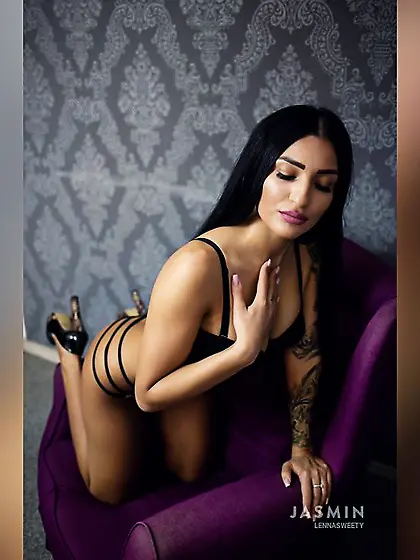 Bisexual big tit teen dancing