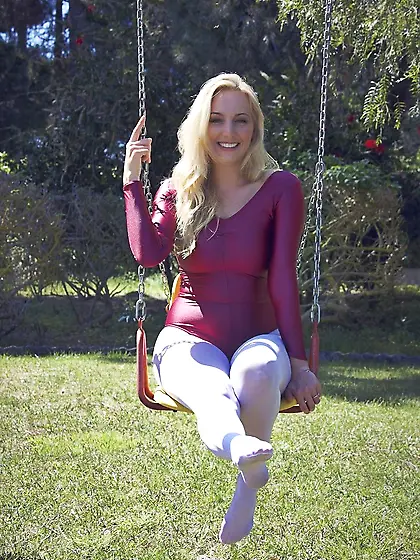 Busty blonde pantyhose