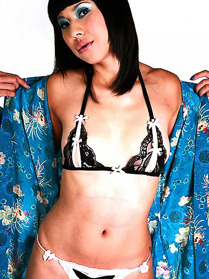 Tattooed Asian Lily Li is staying on all fours and getting her b