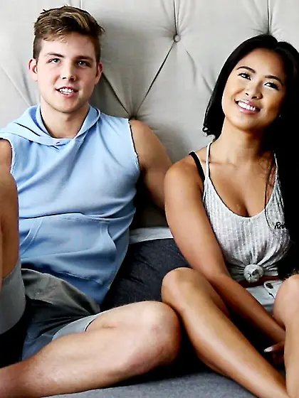 Slender asian girl pussy