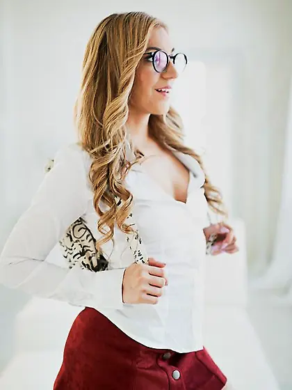 Big-assed student girl meets her hot co-ed to take his thick dic