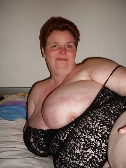 CHANTALE BELLE GROSSE COCHONNE SALOPE