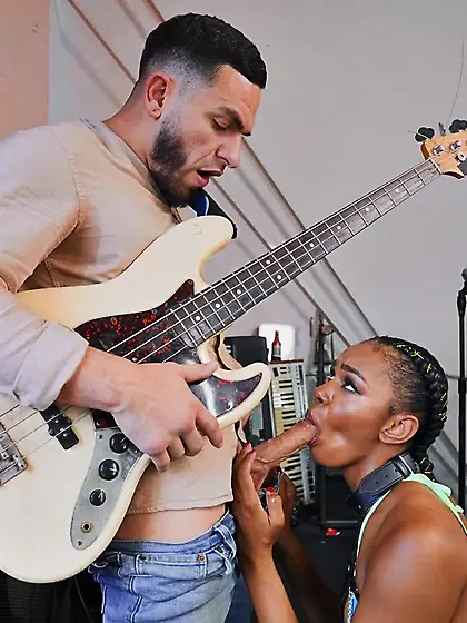 Athletic ebony gives head and gets fucked through the hole in he