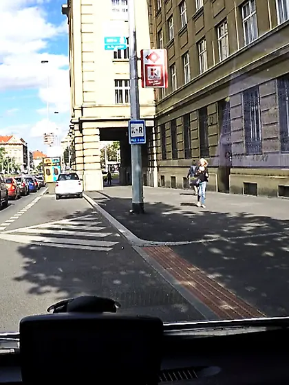 Arousing blonde hottie jeans