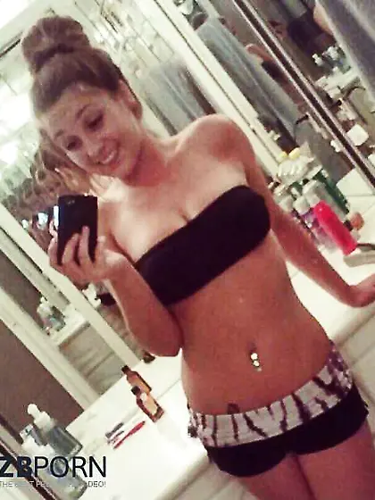 Super-Hot Youthfull Selfpic