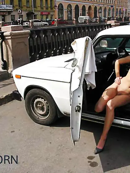 No Thong In The Car