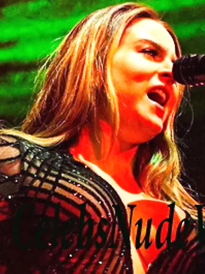 JoJo See Cleavage And Ass In A Thong On Stage